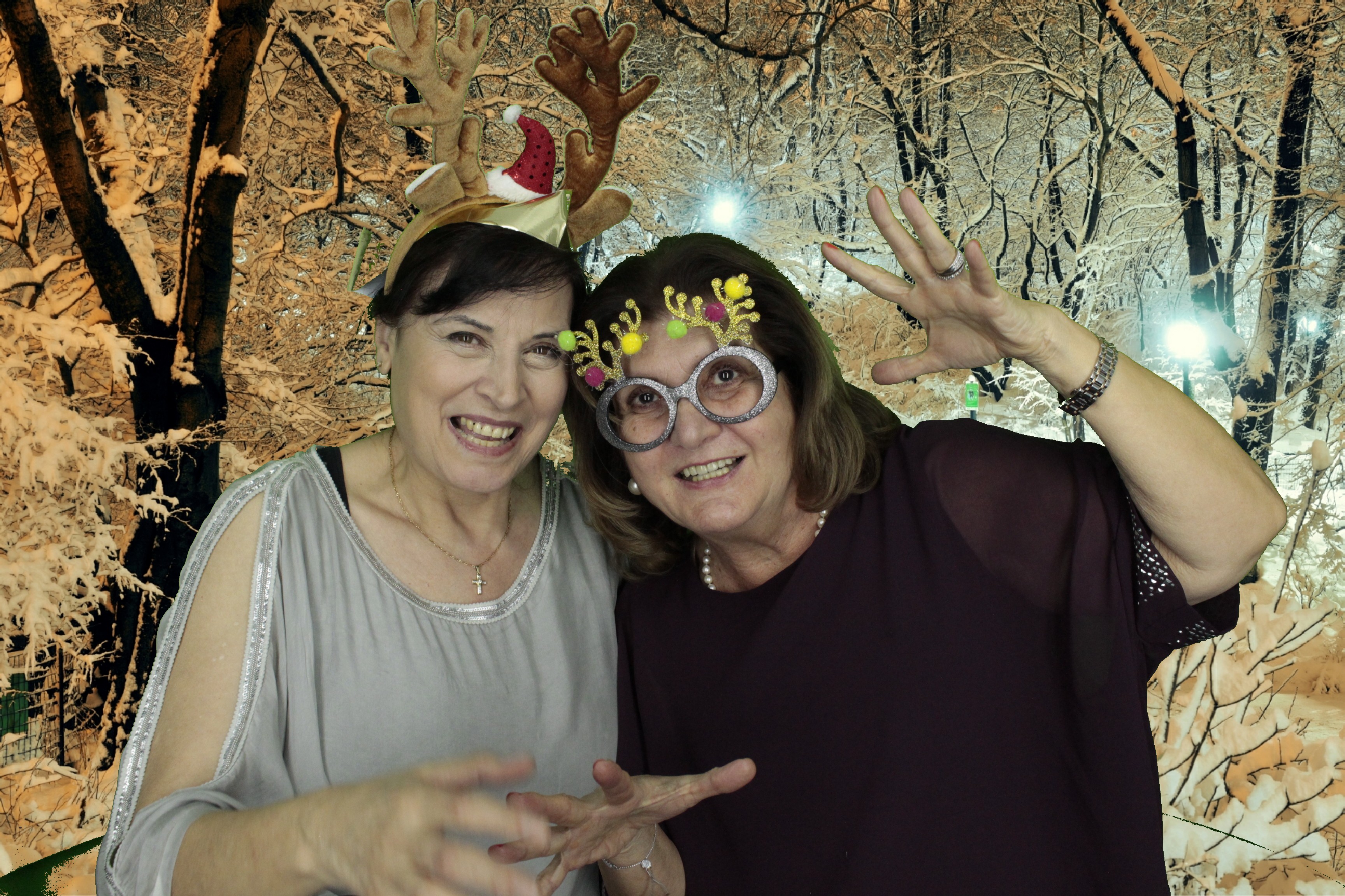Silvermere Christmas Party | View more photos from the event at gallery.myphotoboothexperience.co.uk/u/MyPhotoBoothExperienceLtd/Silvermere-Christmas-Party-2